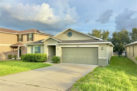 Villa ou maison à Clermont, Floride 4 chambres, 185.34 m2 № 2312575