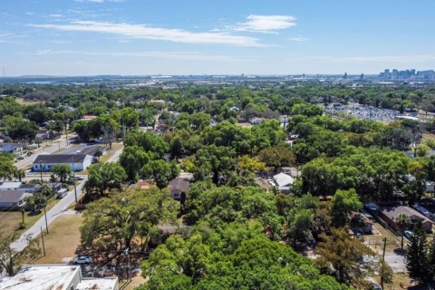 Casa en alquiler en Tampa, Florida, 3 dormitorios, 94.39 m2 № 1915794 - foto 27