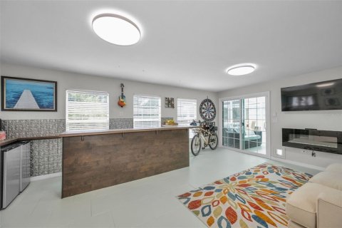 Купить виллу или дом в Клируотер, Флорида 9 комнат, 192.77м2, № 2140582 - фото 21