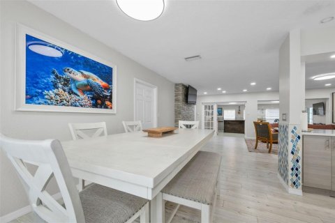 Купить виллу или дом в Клируотер, Флорида 9 комнат, 192.77м2, № 2140582 - фото 13