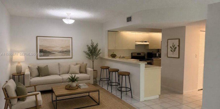 Condo in Cutler Bay, Florida, 2 bedrooms  № 2079927