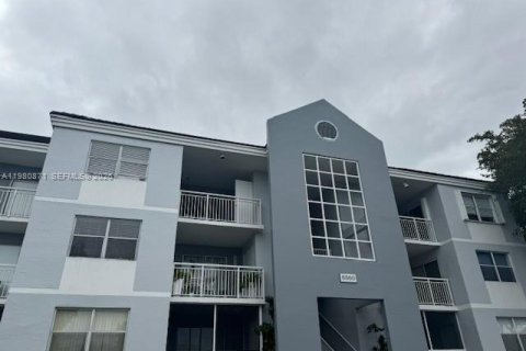 Condo in Cutler Bay, Florida, 2 bedrooms  № 2079927 - photo 5
