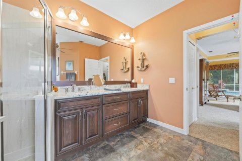House in Palm City, Florida 3 bedrooms, 192.77 sq.m. № 2402396 - photo 20