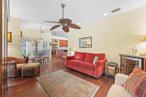 House in Palm City, Florida 3 bedrooms, 192.77 sq.m. № 2402396 - photo 14
