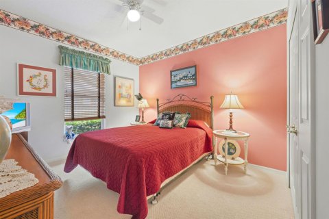 House in Palm City, Florida 3 bedrooms, 192.77 sq.m. № 2402396 - photo 22