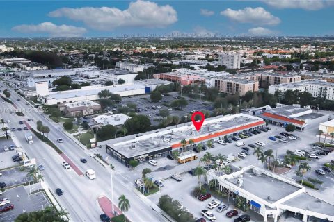Immobilier commercial à vendre à Hialeah, Floride № 2089058 - photo 2