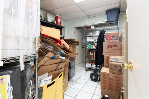 Immobilier commercial à vendre à Hialeah, Floride № 2089058 - photo 20