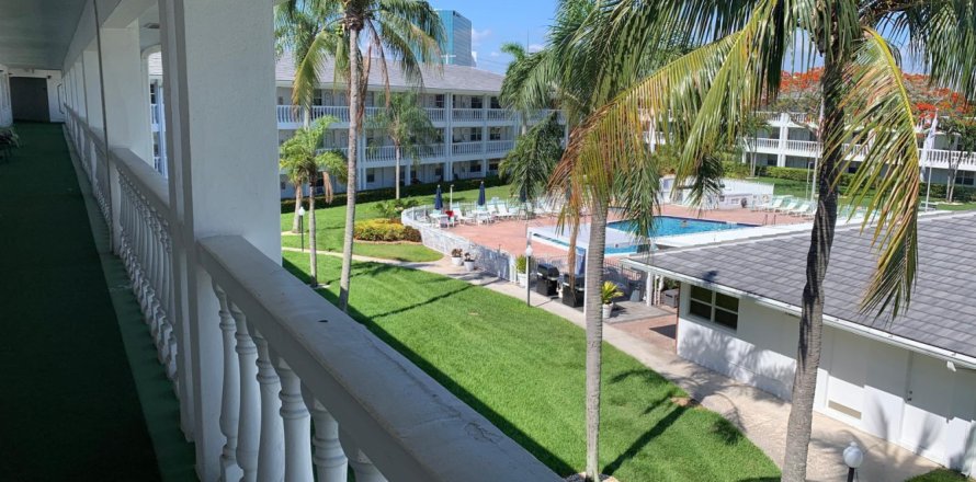 Condo in Fort Lauderdale, Florida, 2 bedrooms  № 2182900