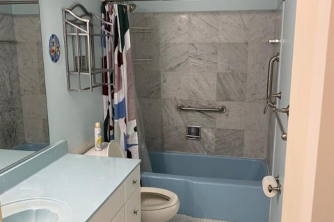 Condo in Fort Lauderdale, Florida, 2 bedrooms  № 2182900 - photo 11
