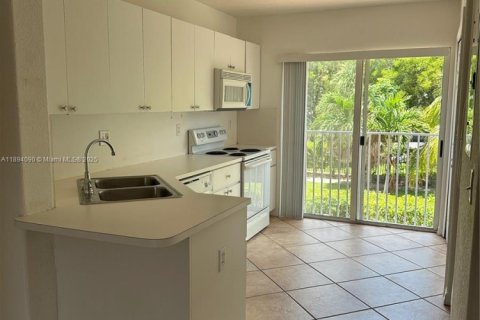 Casa en venta en Doral, Florida, 3 dormitorios, 119.84 m2 № 1945877 - foto 3