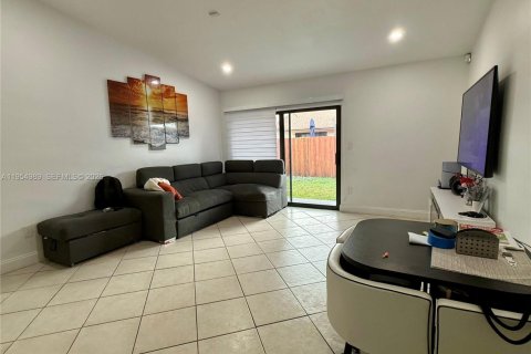 Купить таунхаус в Майами, Флорида 3 спальни, 97.55м2, № 2041277 - фото 4