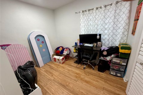 Купить таунхаус в Майами, Флорида 3 спальни, 97.55м2, № 2041277 - фото 9