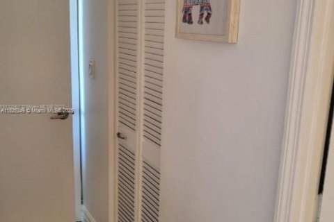 Condominio en venta en Aventura, Florida, 2 dormitorios, 105.72 m2 № 1792597 - foto 28
