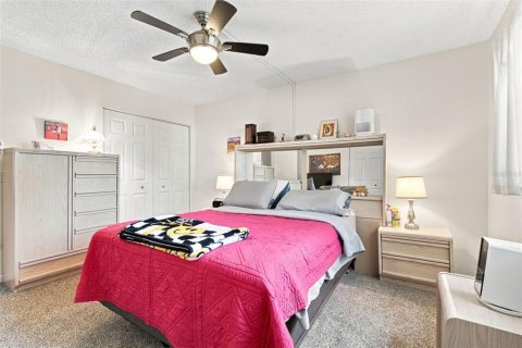 Condo in Dunedin, Florida, 2 bedrooms № 2383364 - photo 16