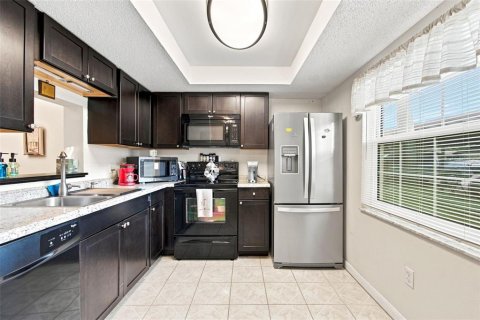 Condo in Dunedin, Florida, 2 bedrooms № 2383364 - photo 6
