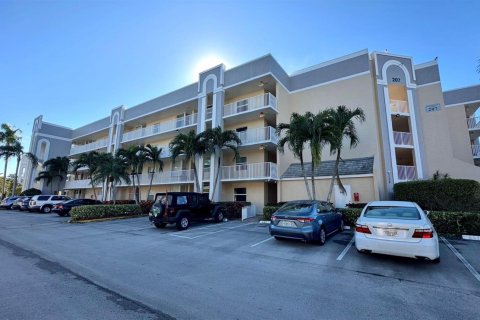 Condominio en Sunrise, Florida, 2 dormitorios  № 2154553
