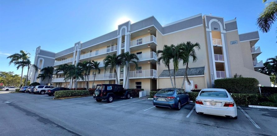 Condominio en Sunrise, Florida, 2 dormitorios  № 2154553