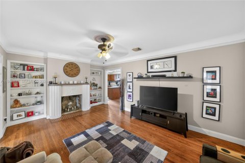 Купить виллу или дом в Майами-Шорс, Флорида 3 спальни, 129.41м2, № 2044981 - фото 5