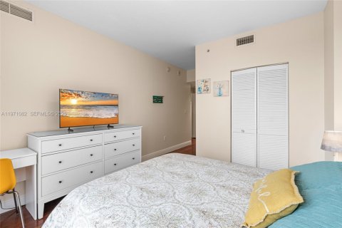 Copropriété à vendre à Miami, Floride: 2 chambres, 79.15 m2 № 2146426 - photo 13