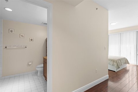 Copropriété à vendre à Miami, Floride: 2 chambres, 79.15 m2 № 2146426 - photo 11
