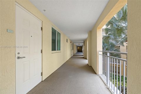 Copropriété à vendre à Miami, Floride: 2 chambres, 79.15 m2 № 2146426 - photo 27