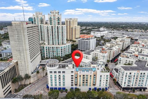 Copropriété à vendre à Miami, Floride: 2 chambres, 79.15 m2 № 2146426 - photo 23
