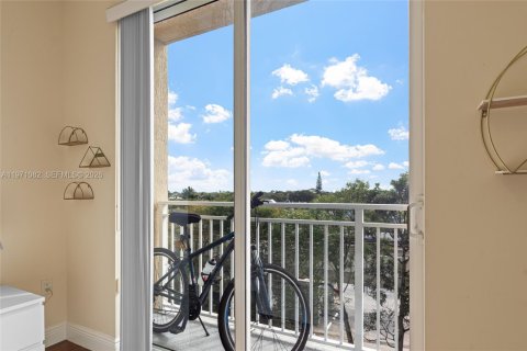 Copropriété à vendre à Miami, Floride: 2 chambres, 79.15 m2 № 2146426 - photo 18