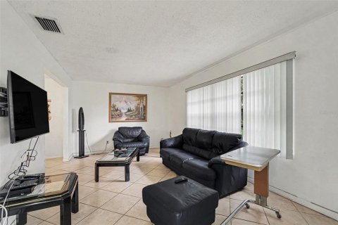 Casa en venta en Palm Bay, Florida, 3 dormitorios, 142.14 m2 № 2384067 - foto 5