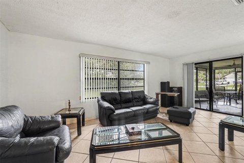 Casa en venta en Palm Bay, Florida, 3 dormitorios, 142.14 m2 № 2384067 - foto 6