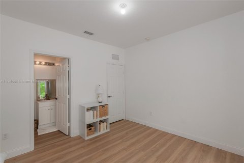House in Homestead, Florida 2 bedrooms, 132.94 sq.m. № 1874515 - photo 21