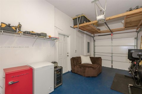 House in Homestead, Florida 2 bedrooms, 132.94 sq.m. № 1874515 - photo 25