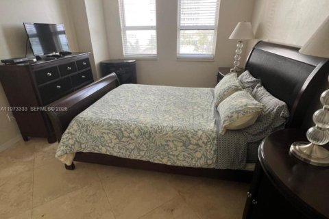 Condominio en venta en Hallandale Beach, Florida, 2 dormitorios, 92.9 m2 № 2038763 - foto 9