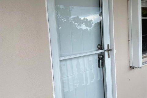Condominio en venta en West Palm Beach, Florida, 2 dormitorios, 60.48 m2 № 1160014 - foto 1