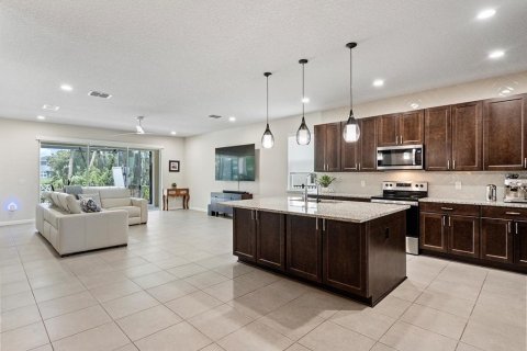 Villa ou maison à vendre à Sanford, Floride: 3 chambres, 266.26 m2 № 1910285 - photo 10