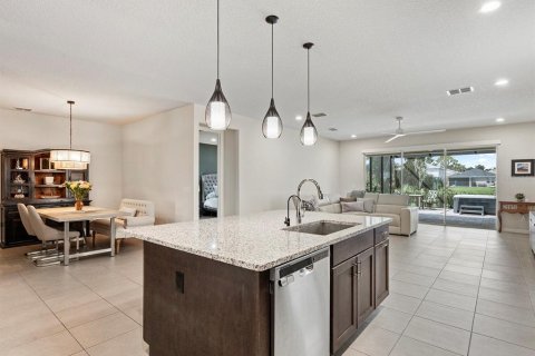 Villa ou maison à vendre à Sanford, Floride: 3 chambres, 266.26 m2 № 1910285 - photo 11