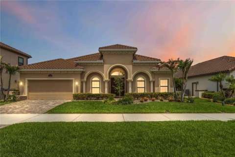 House in Melbourne, Florida 4 bedrooms, 292.55 sq.m. № 2110219