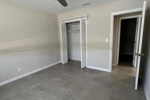 Condo in Fort Lauderdale, Florida, 3 bedrooms  № 1980718 - photo 12