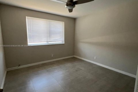 Condo in Fort Lauderdale, Florida, 3 bedrooms  № 1980718 - photo 13