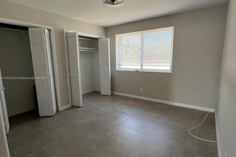 Condo in Fort Lauderdale, Florida, 3 bedrooms  № 1980718 - photo 14