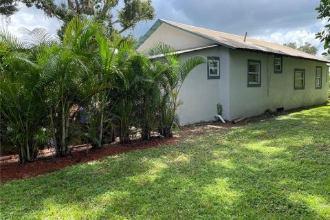 House in Plant City, Florida 3 bedrooms, 111.48 sq.m. № 2166193 - photo 26