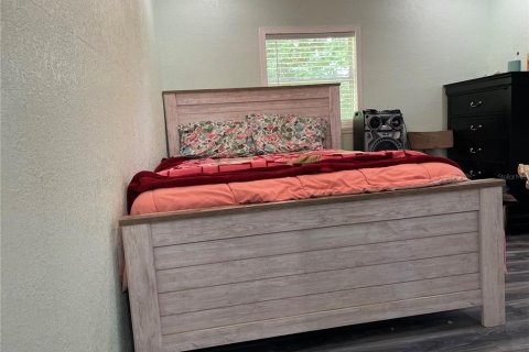 House in Plant City, Florida 3 bedrooms, 111.48 sq.m. № 2166193 - photo 11