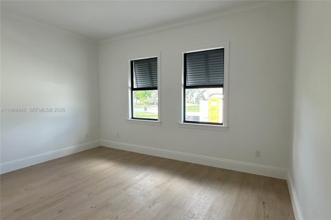 House in Vero Beach, Florida 3 bedrooms, 234.11 sq.m. № 2031423 - photo 22