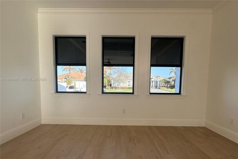 House in Vero Beach, Florida 3 bedrooms, 234.11 sq.m. № 2031423 - photo 10