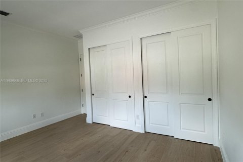 House in Vero Beach, Florida 3 bedrooms, 234.11 sq.m. № 2031423 - photo 18