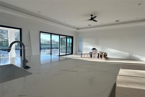 House in Vero Beach, Florida 3 bedrooms, 234.11 sq.m. № 2031423 - photo 13