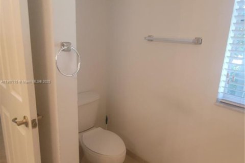 Touwnhouse à louer à Sunrise, Floride: 3 chambres, 155.89 m2 № 1964556 - photo 6