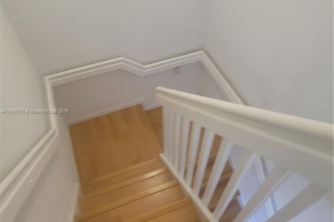 Touwnhouse à louer à Sunrise, Floride: 3 chambres, 155.89 m2 № 1964556 - photo 12