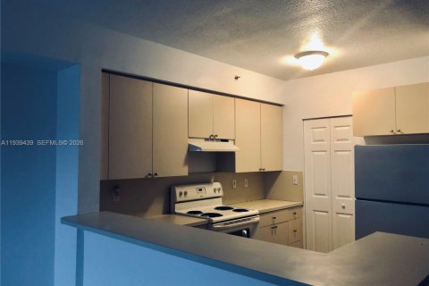 Condominio en Cutler Bay, Florida, 1 dormitorio  № 1997426