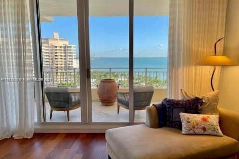 Condo in Key Biscayne, Florida, 3 bedrooms  № 1890604 - photo 2