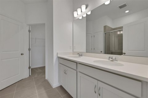 House in Tavares, Florida 4 bedrooms, 163.32 sq.m. № 2388086 - photo 28